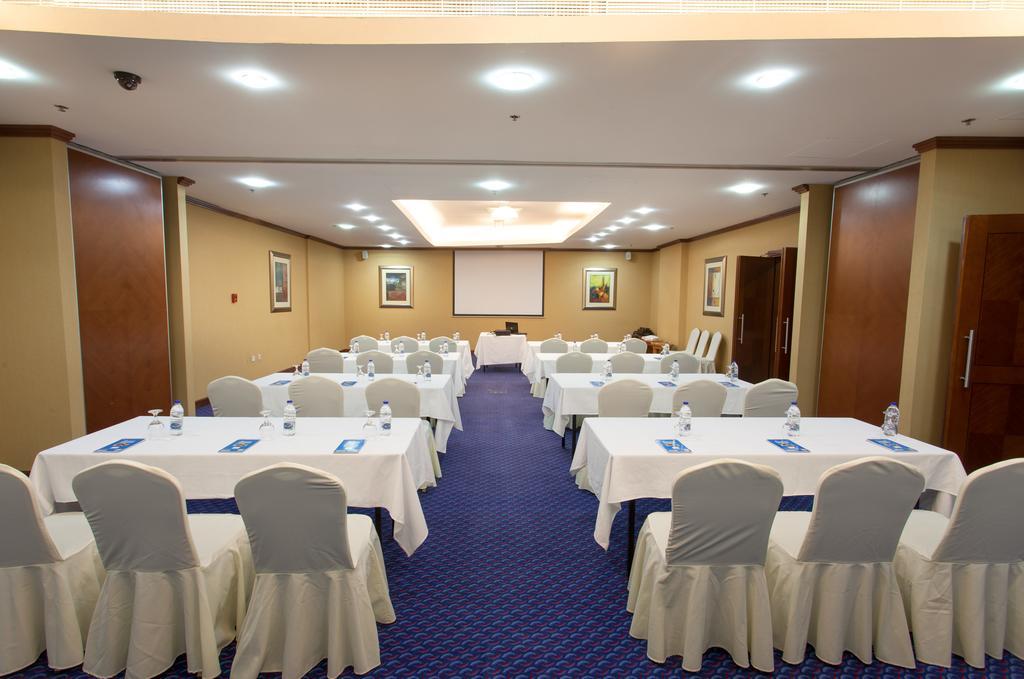 Chelsea Gardens Apart-hotel Dubai